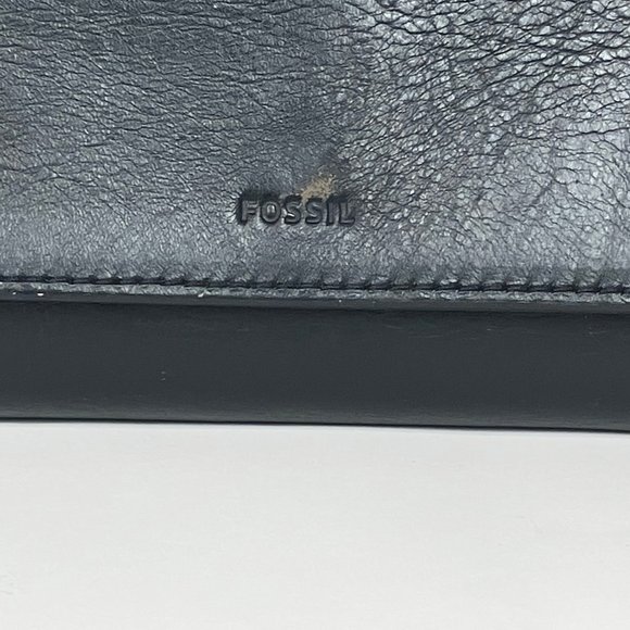 Fossil Leather Wallet - Picture 7 of 9